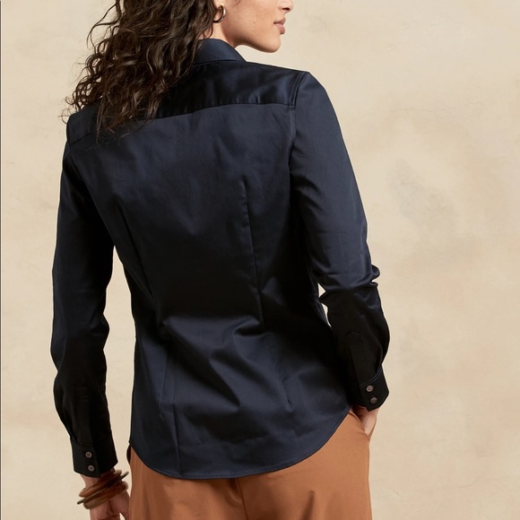 Banana Republic Tailored Non-Iron Shirt - Picture 7 of 8